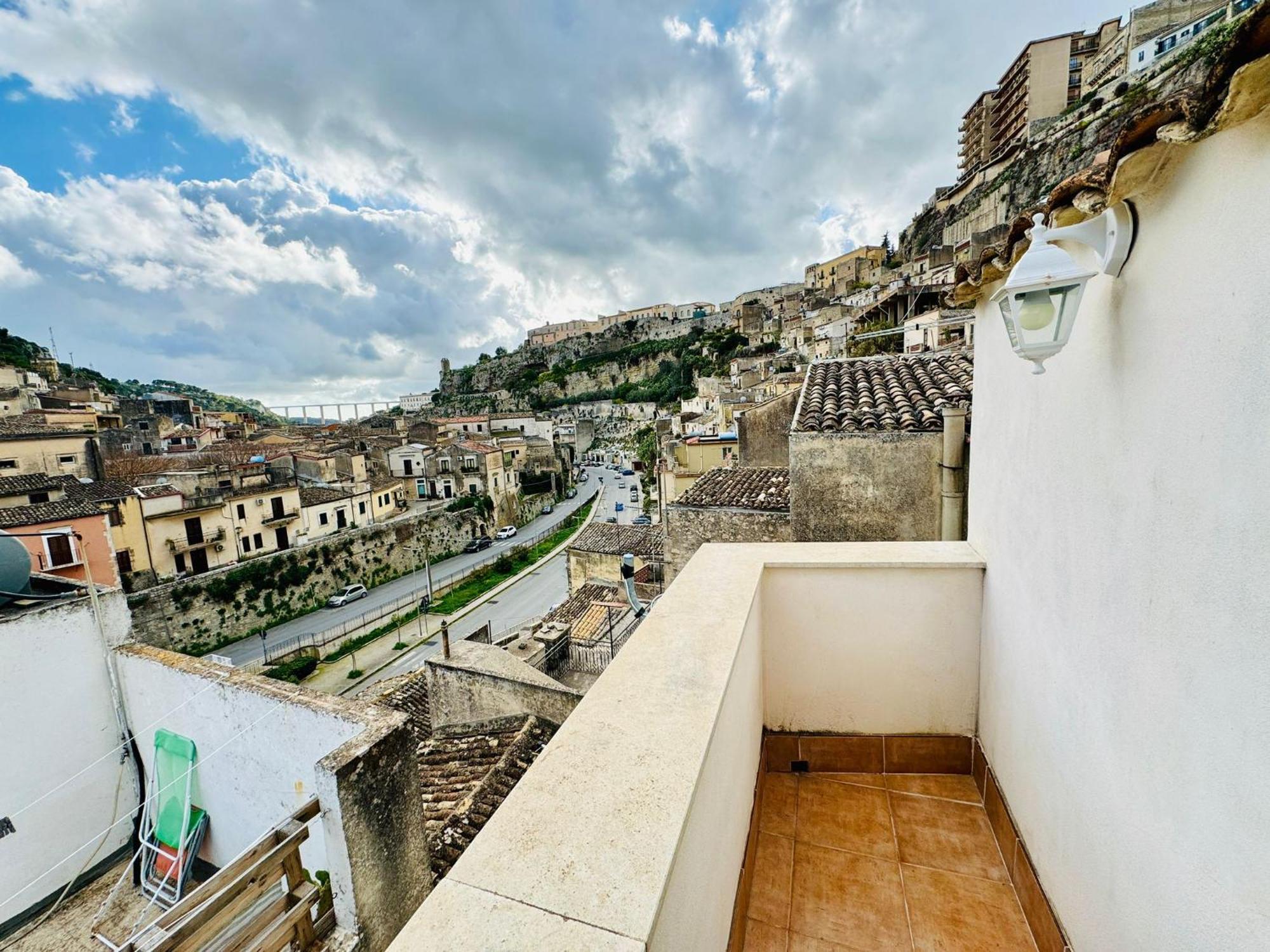 La Casa D'Ila Modica Exterior foto