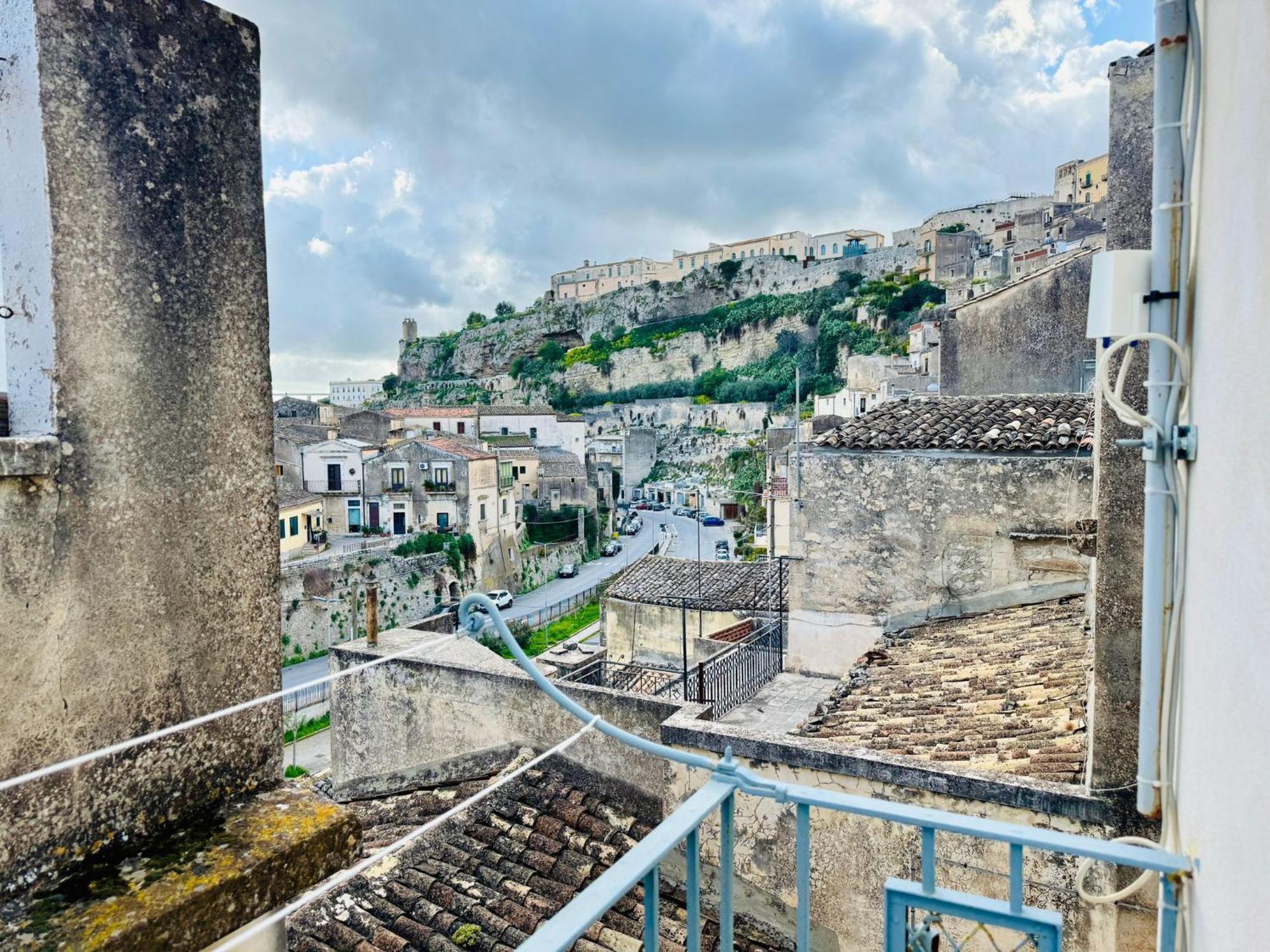 La Casa D'Ila Modica Exterior foto